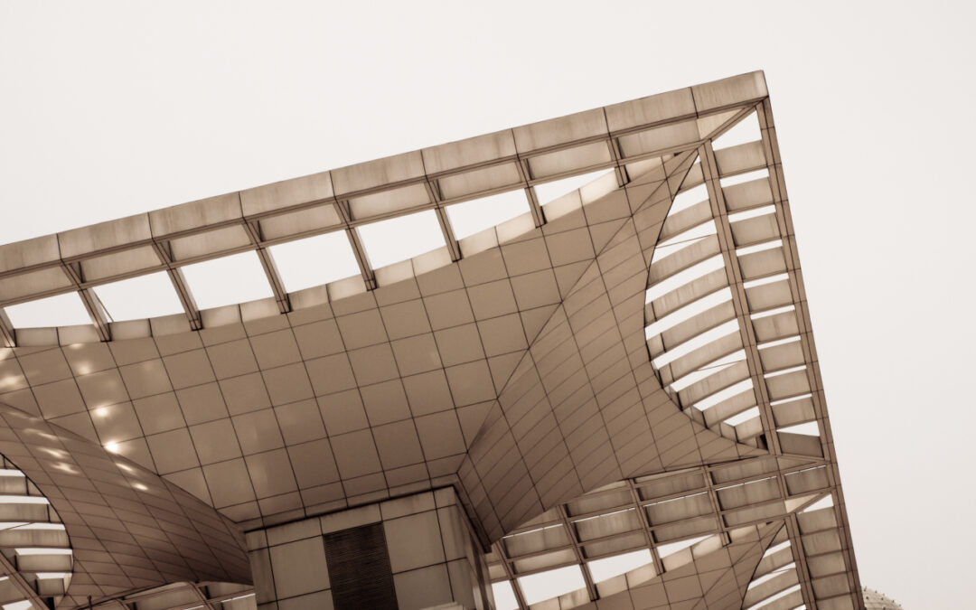 Gdyński modernizm – przewodnik po architekturze: historia i charakterystyczne budynki modernistyczne